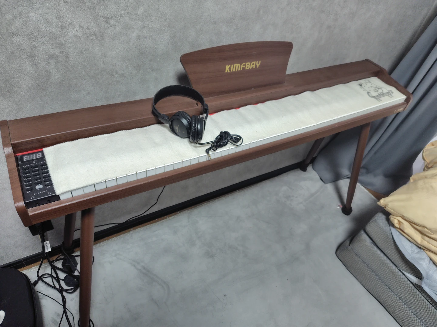 KIMFBAY 電子ピアノ 88鍵盤 木目調の写真2枚目