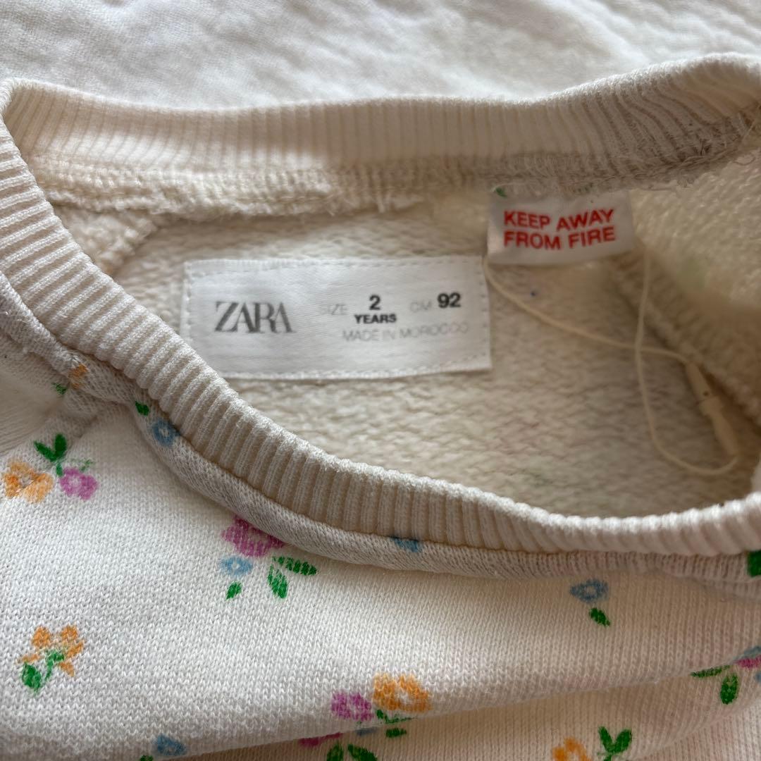 ZARA セットアップ　裏起毛お花柄　女の子　80 90の写真3枚目