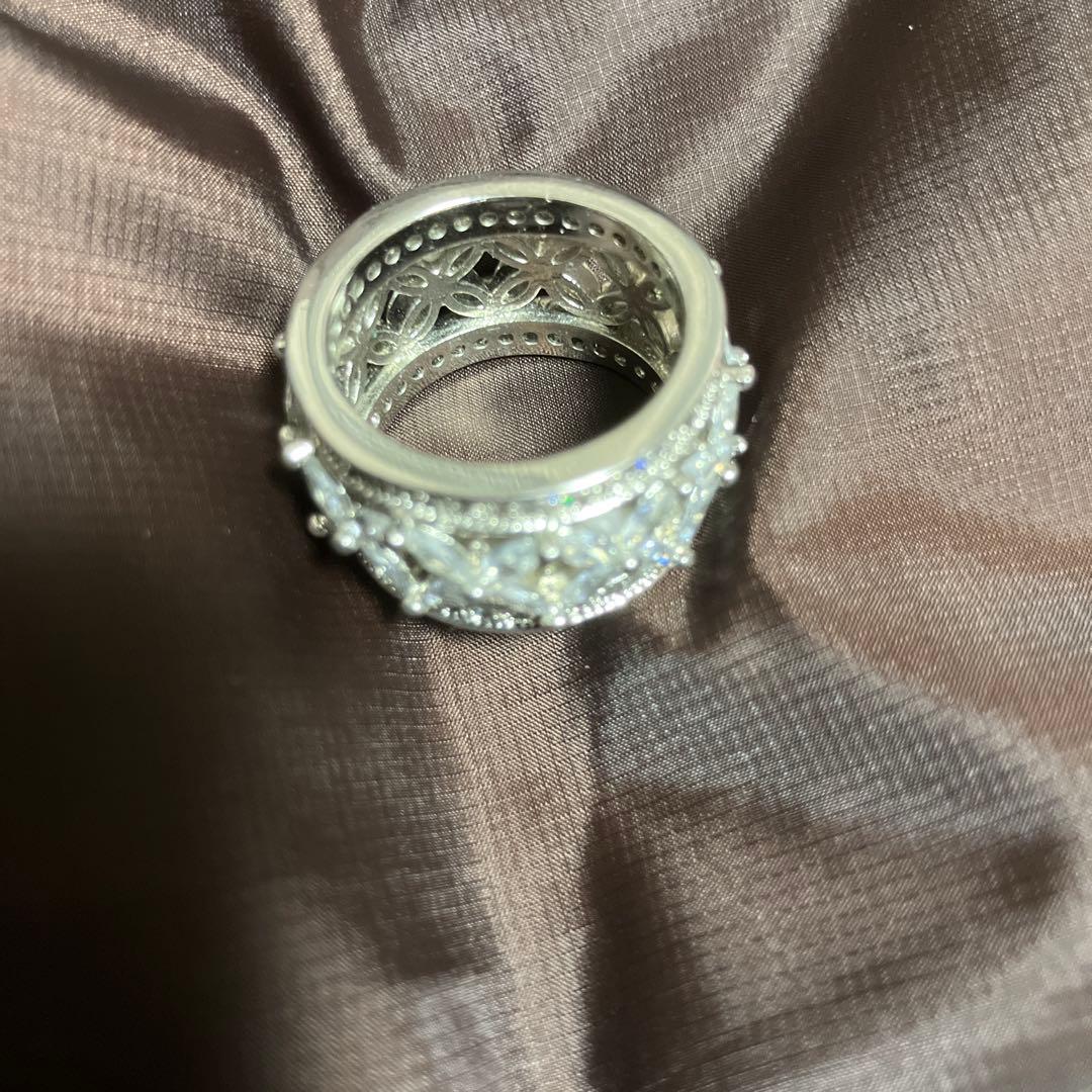 S級人工ダイヤモンド 特注オーダーリング 2ct ビクトリアの写真2枚目