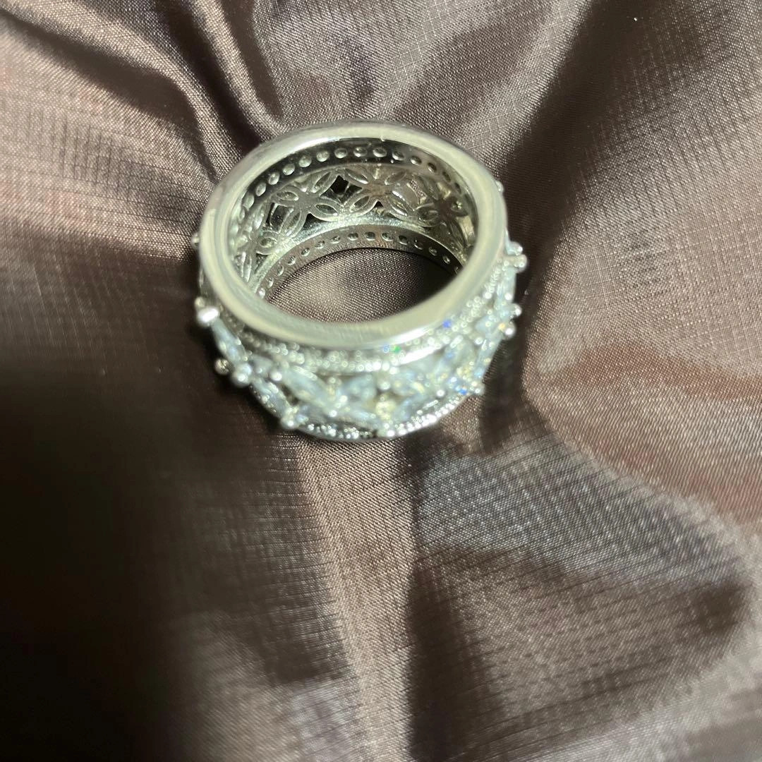 S級人工ダイヤモンド 特注オーダーリング 2ct ビクトリアの写真2枚目