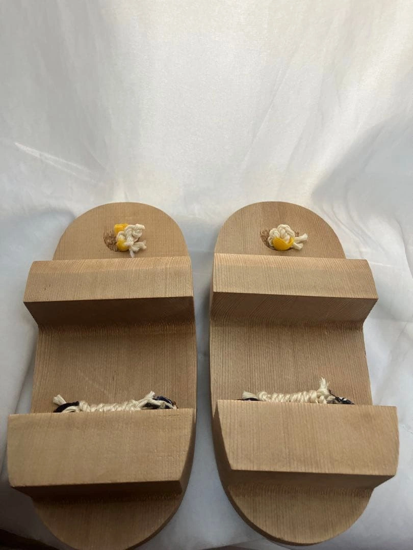 天然木の木製草履 軽量 新品の写真4枚目
