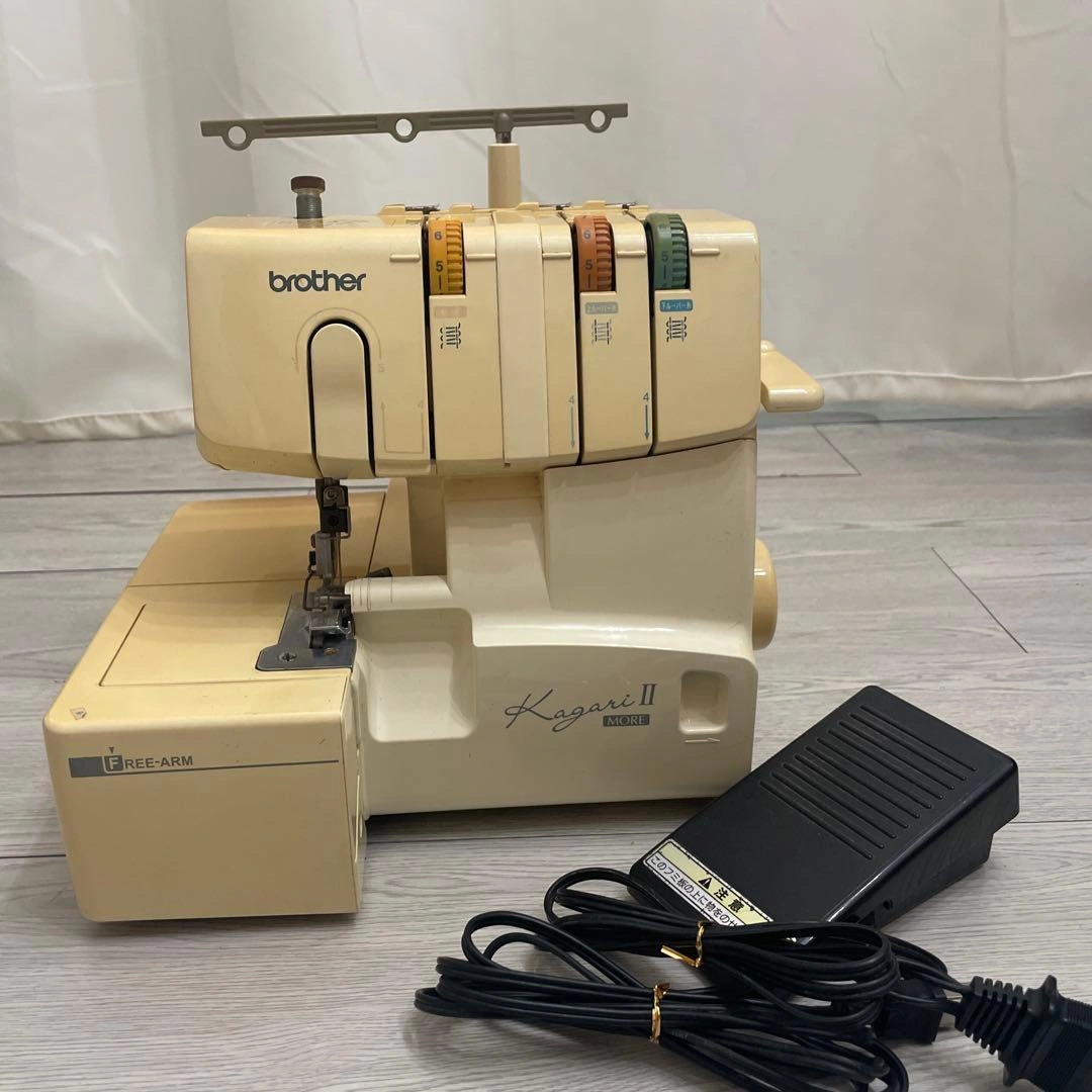 brother Katarina II ロックミシン フットペダル付き