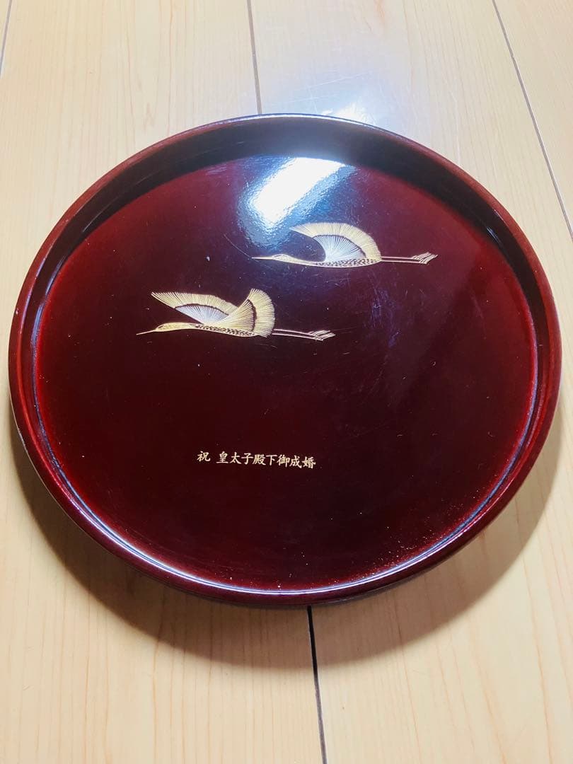 漆器 盆 赤色 鶴の模様の写真3枚目