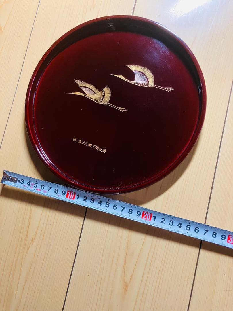 漆器 盆 赤色 鶴の模様の写真4枚目