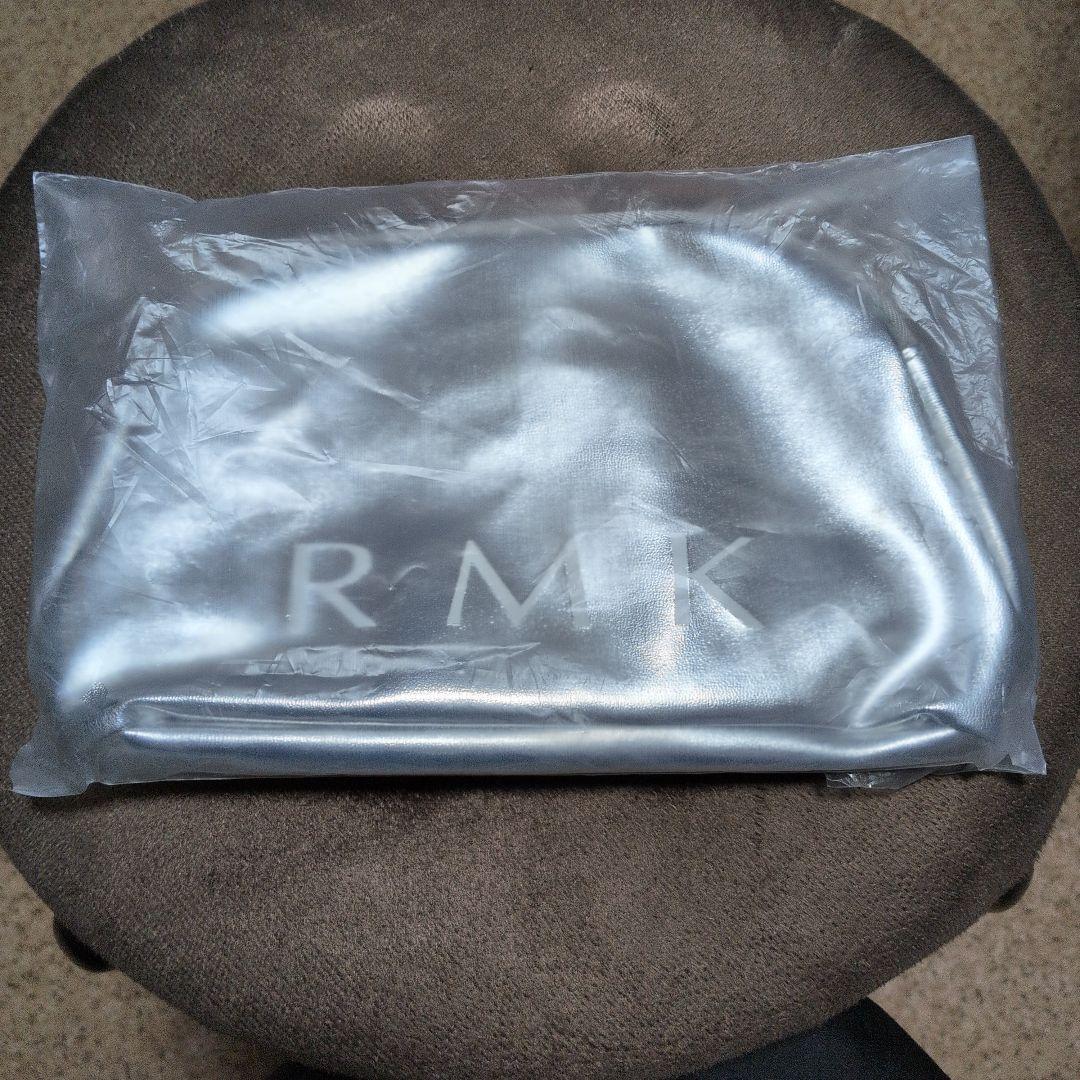 RMK シルバー ポーチ