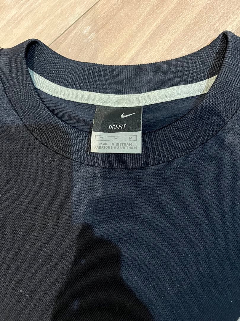 数回着用美品　NIKE半袖シャツMの写真2枚目