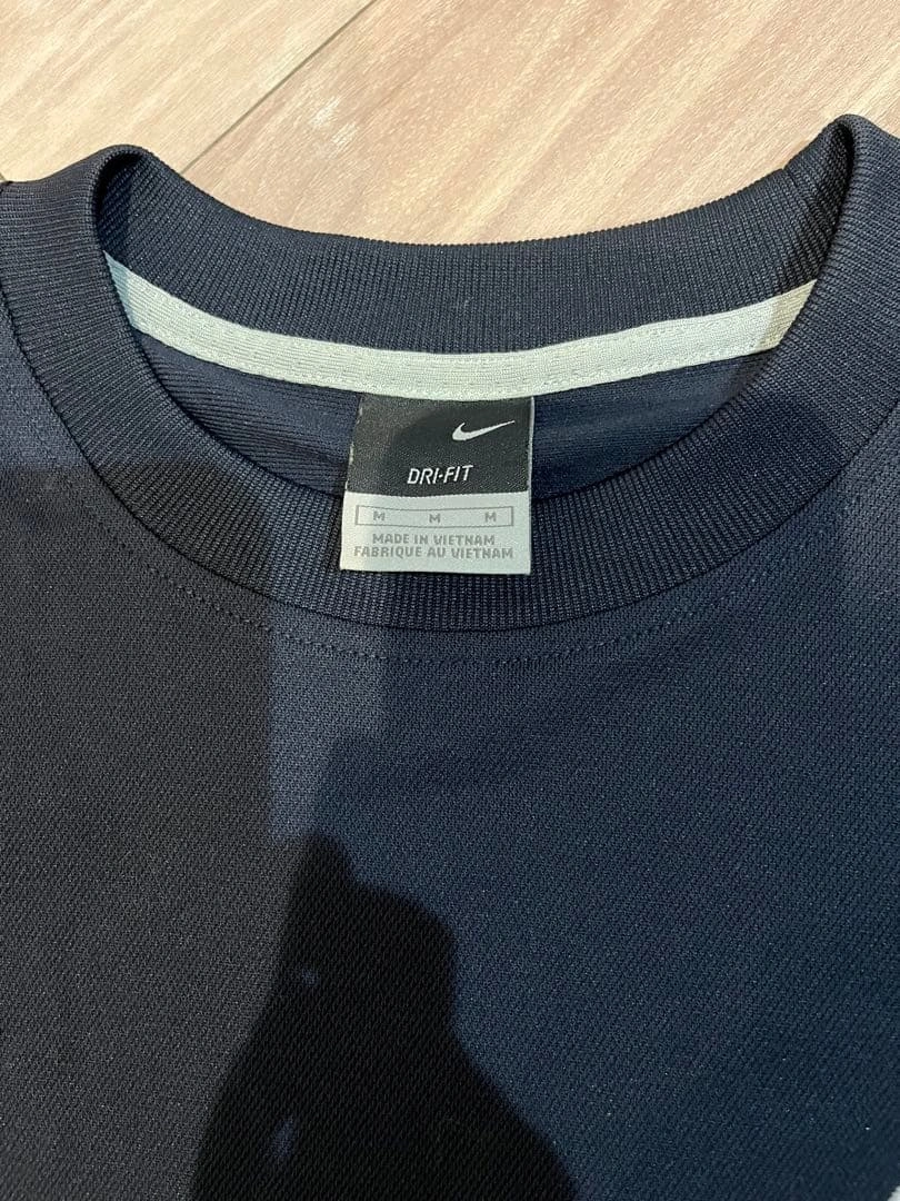 数回着用美品 NIKE半袖シャツMの写真2枚目
