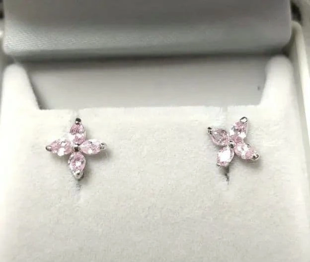 イヤリング ピンク色 花形クリスタル シルバー製