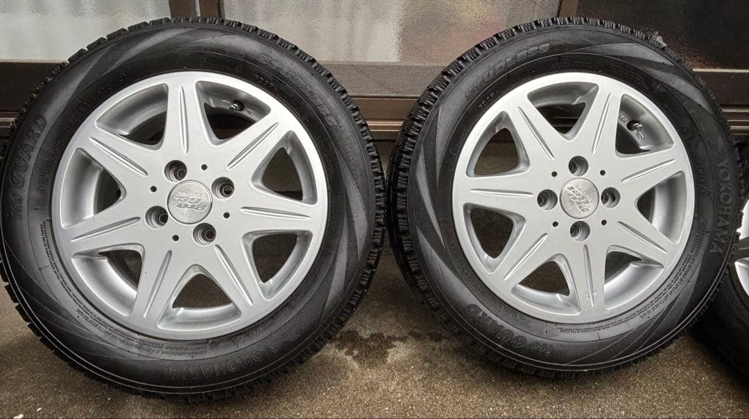 ヨコハマ iceGUARD スタッドレス タイヤ ホイール 4個セットの写真3枚目