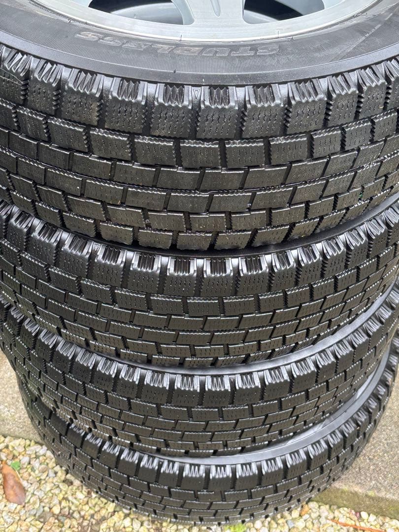 ヨコハマ iceGUARD スタッドレス タイヤ ホイール 4個セットの写真7枚目