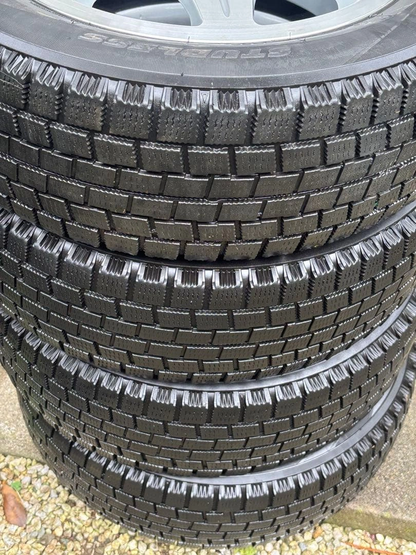 ヨコハマ iceGUARD スタッドレス タイヤ ホイール 4個セットの写真7枚目