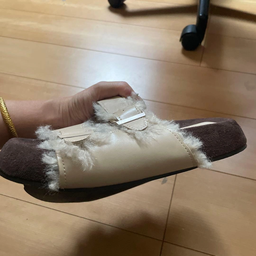 美品 もこもこ サンダル 秋冬の写真4枚目