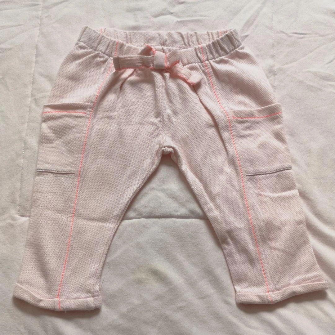 ZaraBabyGirl のパンツ(美品)の写真4枚目