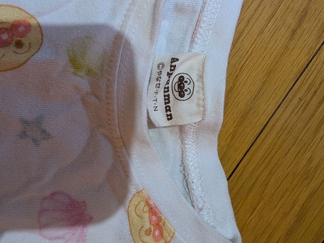 アンパンマン Tシャツ 女の子 100cmの写真2枚目