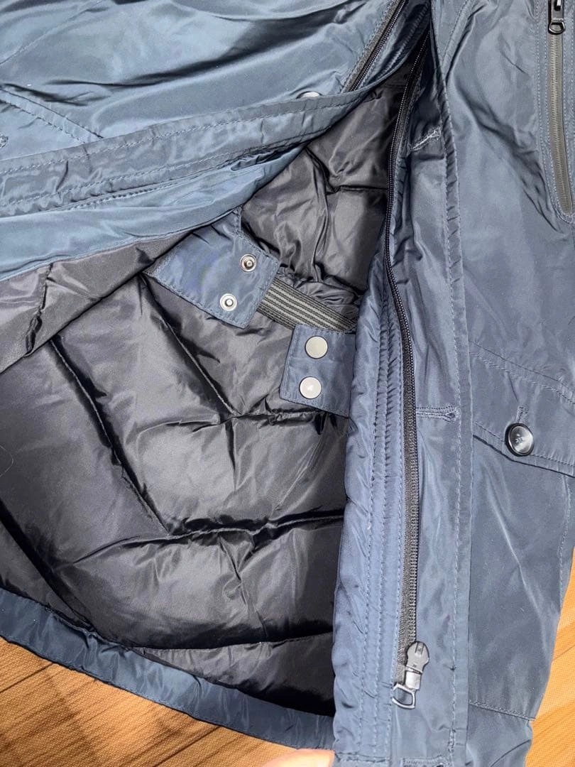 【美品】お値下げ中 ZARA BOYSダウンコート サイズ10 140cm ネイビーの写真5枚目