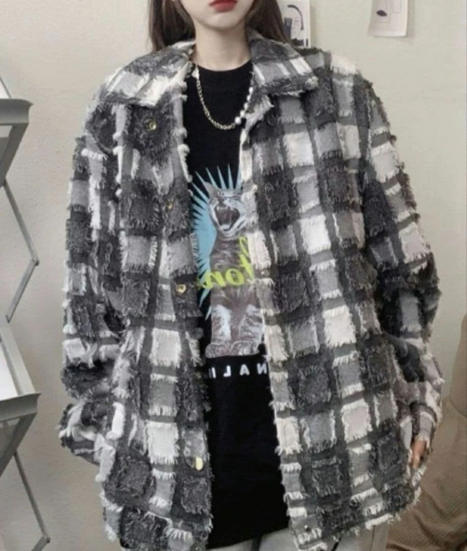 フリンジチェック柄ビッグシルエットシャツ グレーの写真3枚目