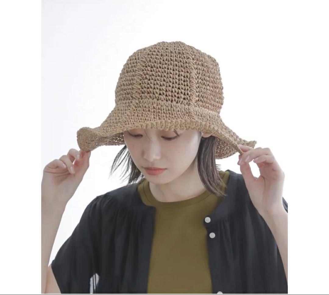 【新品】LACOLE★形が変わる★つば広★麦わら帽子 ストローハット