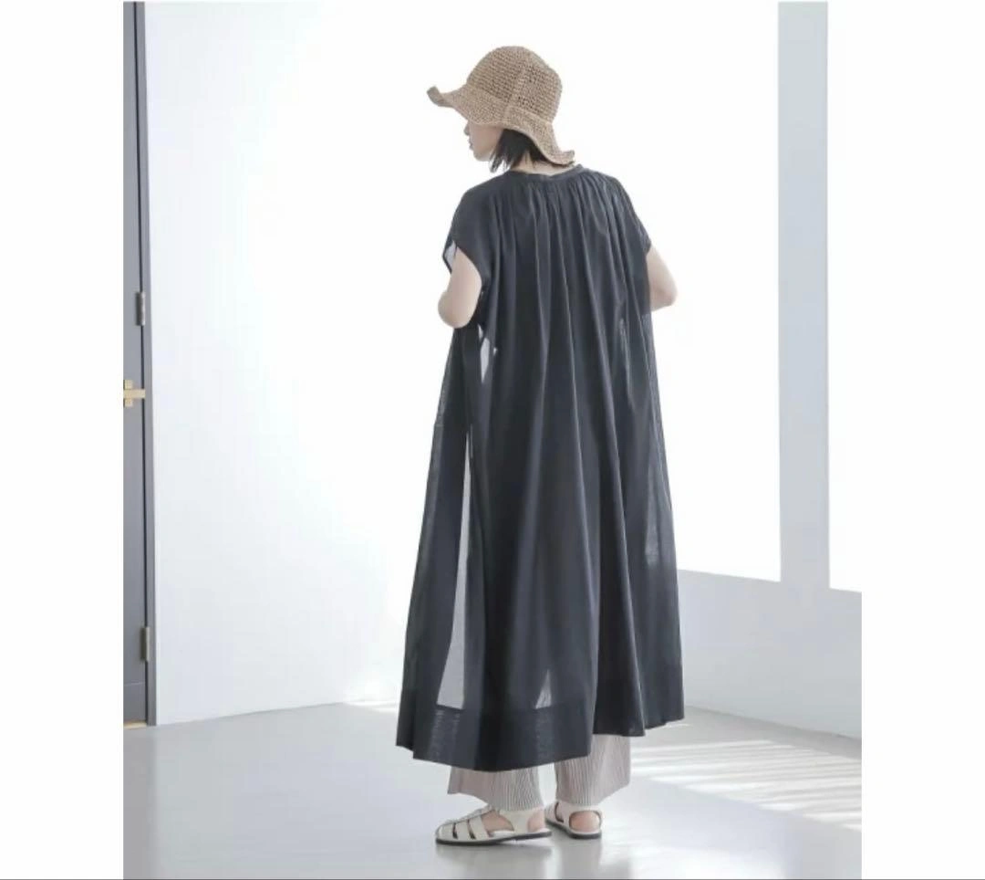 【新品】LACOLE★形が変わる★つば広★麦わら帽子 ストローハットの写真3枚目
