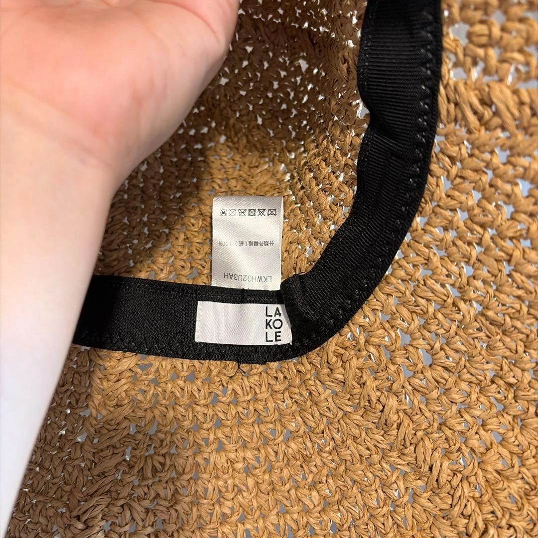 【新品】LACOLE★形が変わる★つば広★麦わら帽子 ストローハットの写真5枚目