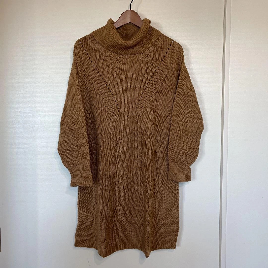 【美品】タートルネックニット ワンピース チュニック coca セレクトモカ