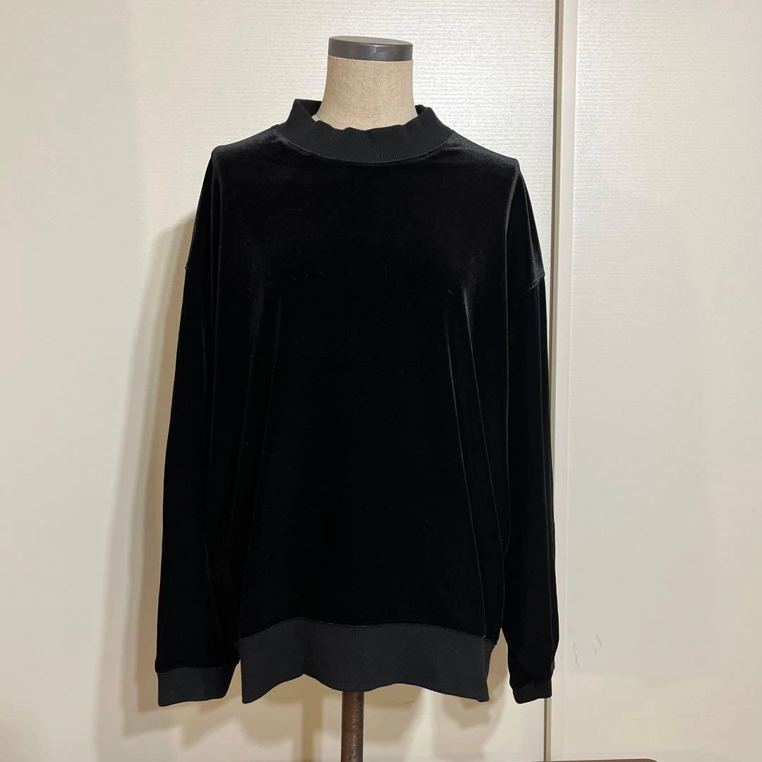 美品【SOLOV ソロヴ】ベロアハイネックk3 cheeky g.v.g.v.