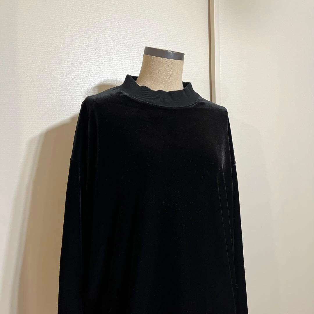 美品【SOLOV ソロヴ】ベロアハイネックk3 cheeky g.v.g.v.の写真2枚目