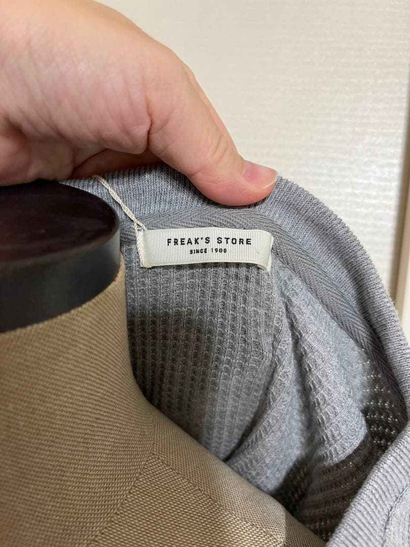 新品【フリークスストア】ワッフルサーマルクルーネックプルオーバー　グレーの写真4枚目