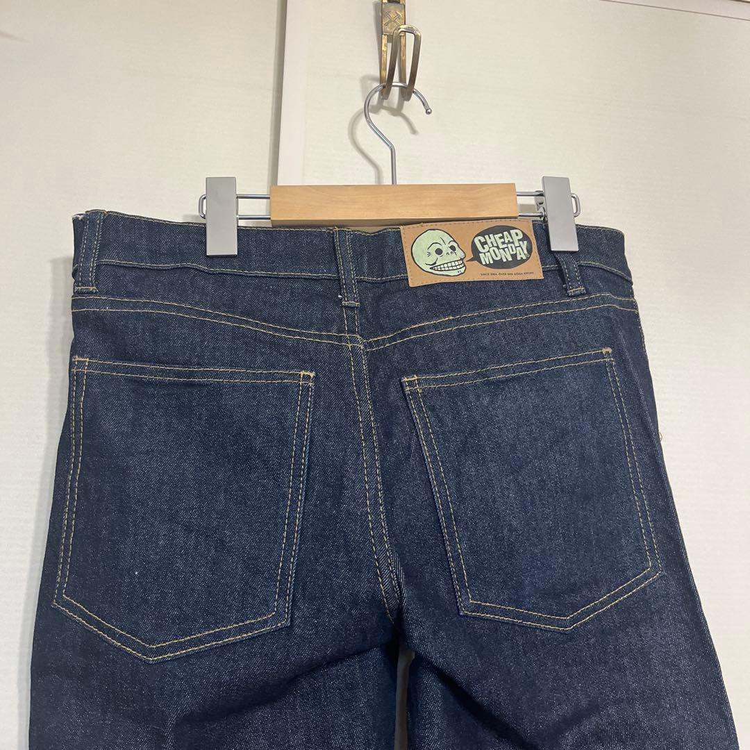 【美品】チープマンデイ 30/32 ストレートデニム スキニーデニムの写真5枚目