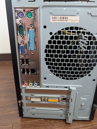 希少！ クリーニング済み Windows XP Pro デスクトップパソコンの写真3枚目