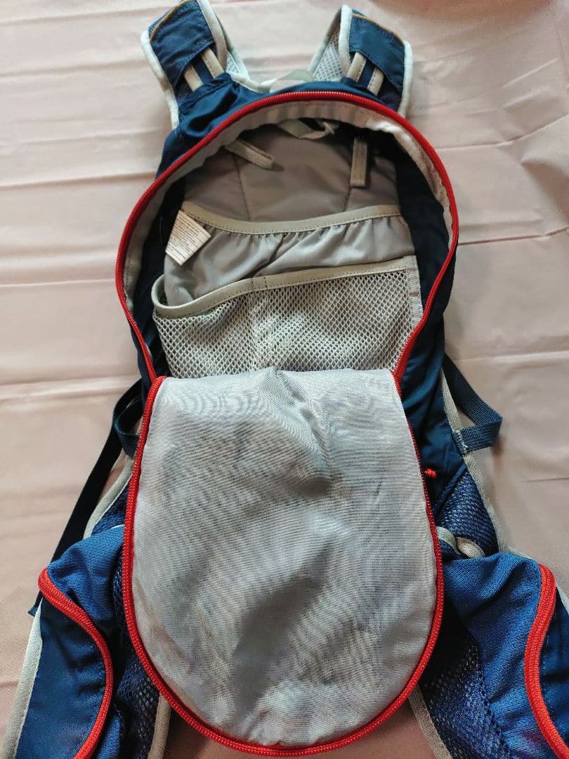 Gregory トレイルランニング用リュックの写真3枚目