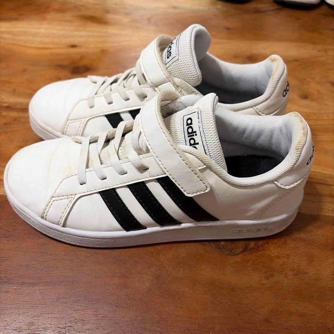 adidas ホワイト アディダス 21cm キッズスニーカー 白の写真2枚目