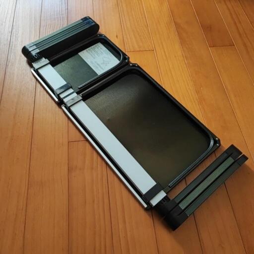 サンワサプライ 軽量折り畳みPCデスクの写真2枚目