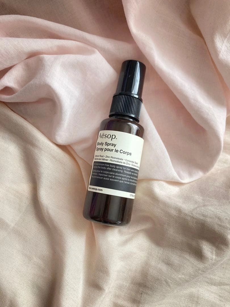 【送料600円込み、空容器】Aesop ボディスプレー インテリア 撮影小物