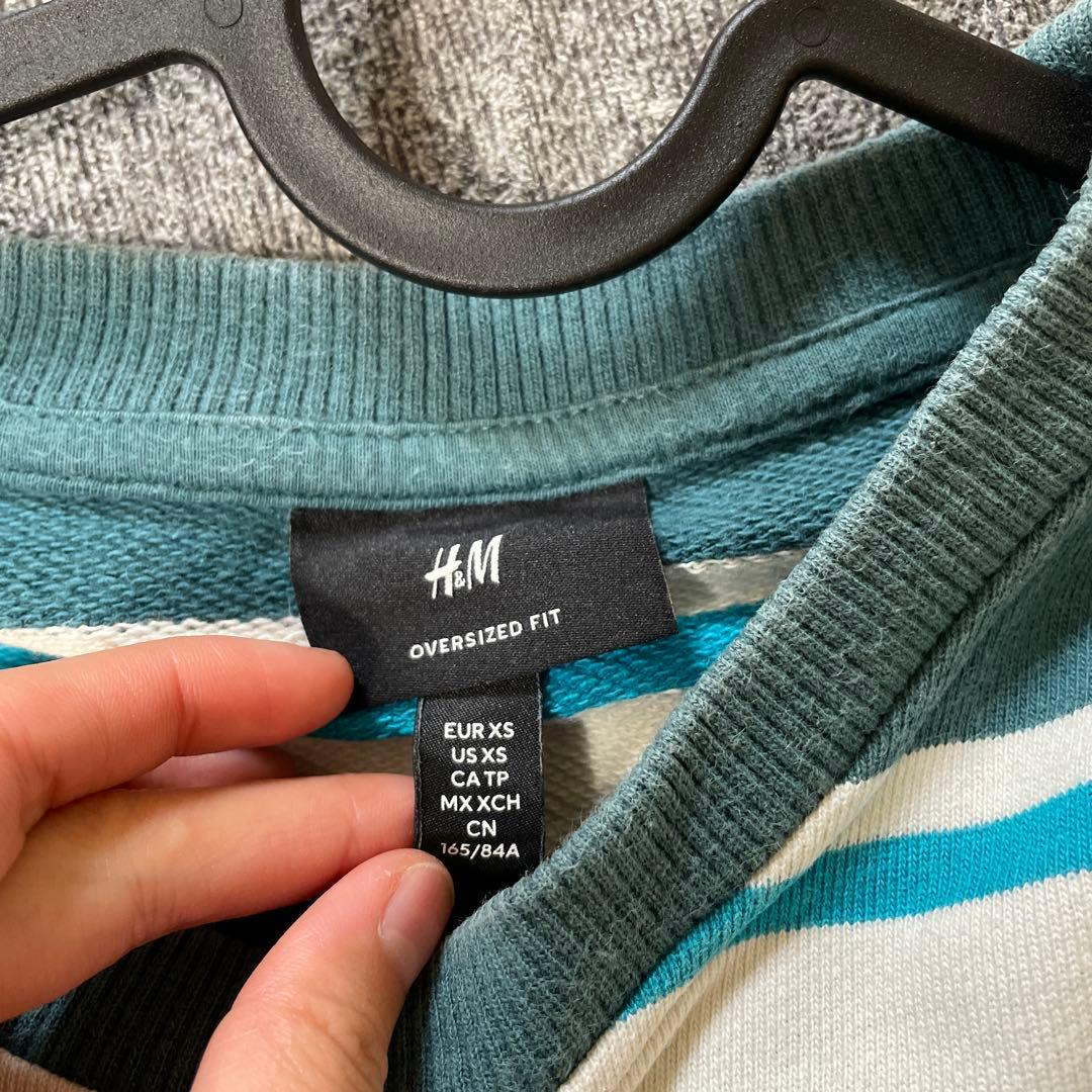H&M ストライプ オーバーサイズ トレーナーの写真3枚目