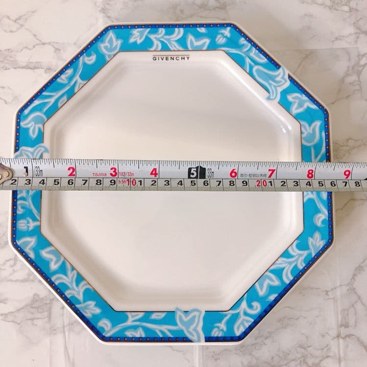 GIVENCHY 八角形皿 26cmの写真3枚目