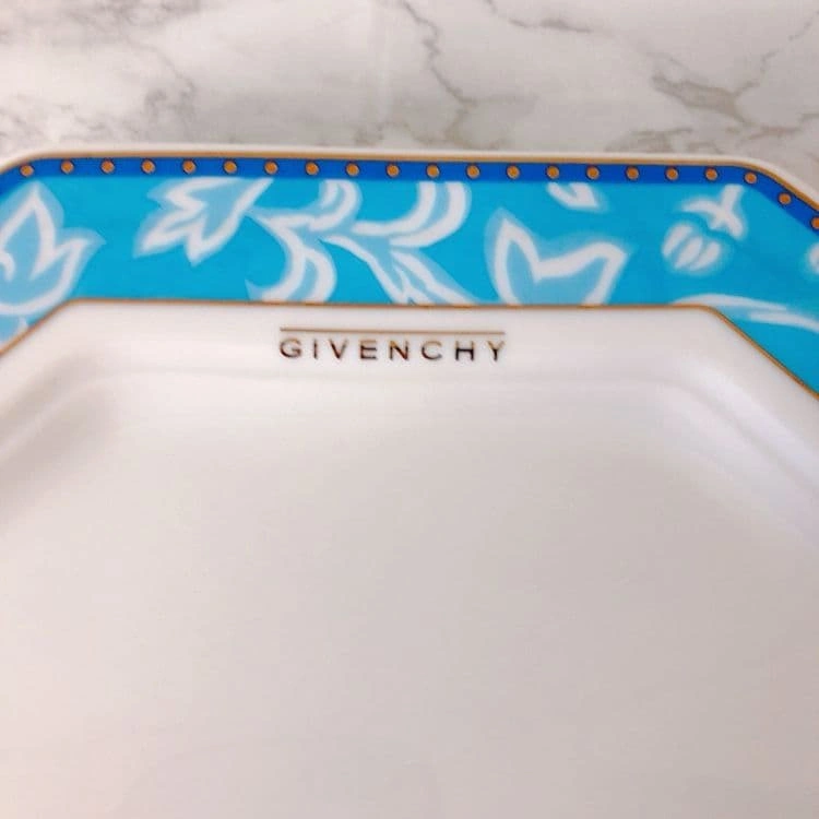 GIVENCHY 八角形皿 26cmの写真5枚目