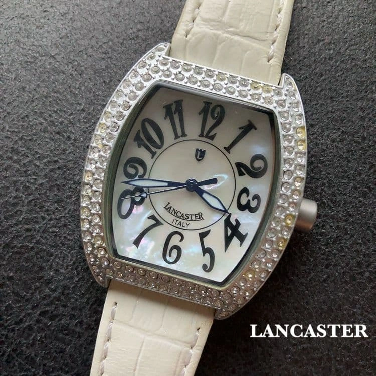 LANCASTER ストーン装飾 ホワイトレザー腕時計 ジャンク