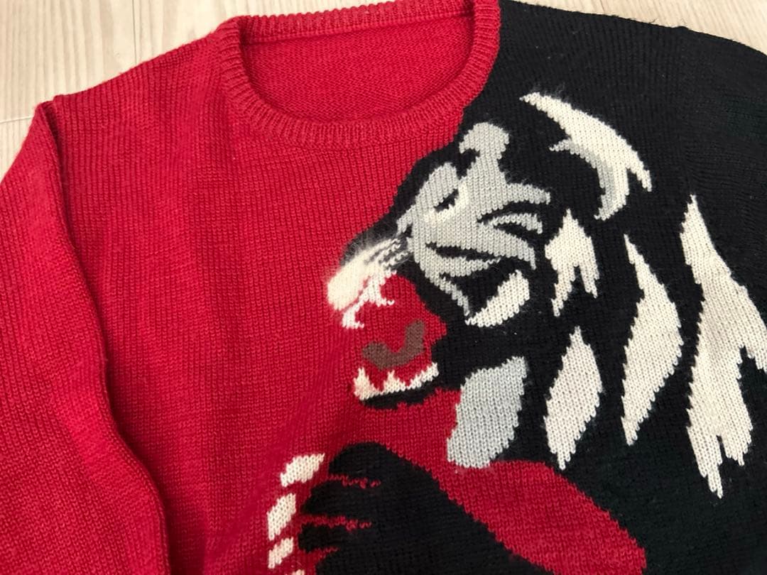 赤と黒の虎刺繍ニットセーター M ビンテージの写真2枚目