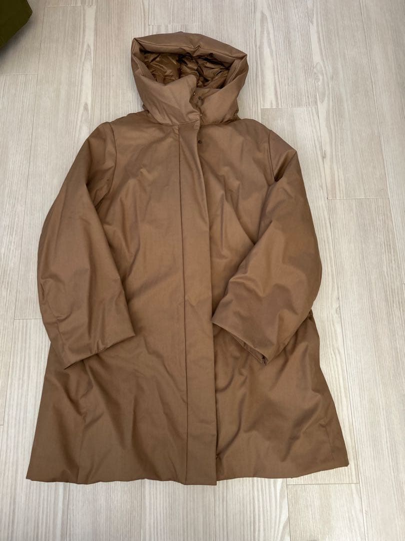ユニクロ　極暖　ダウンコート　大きいサイズ　XL パフテックダウン