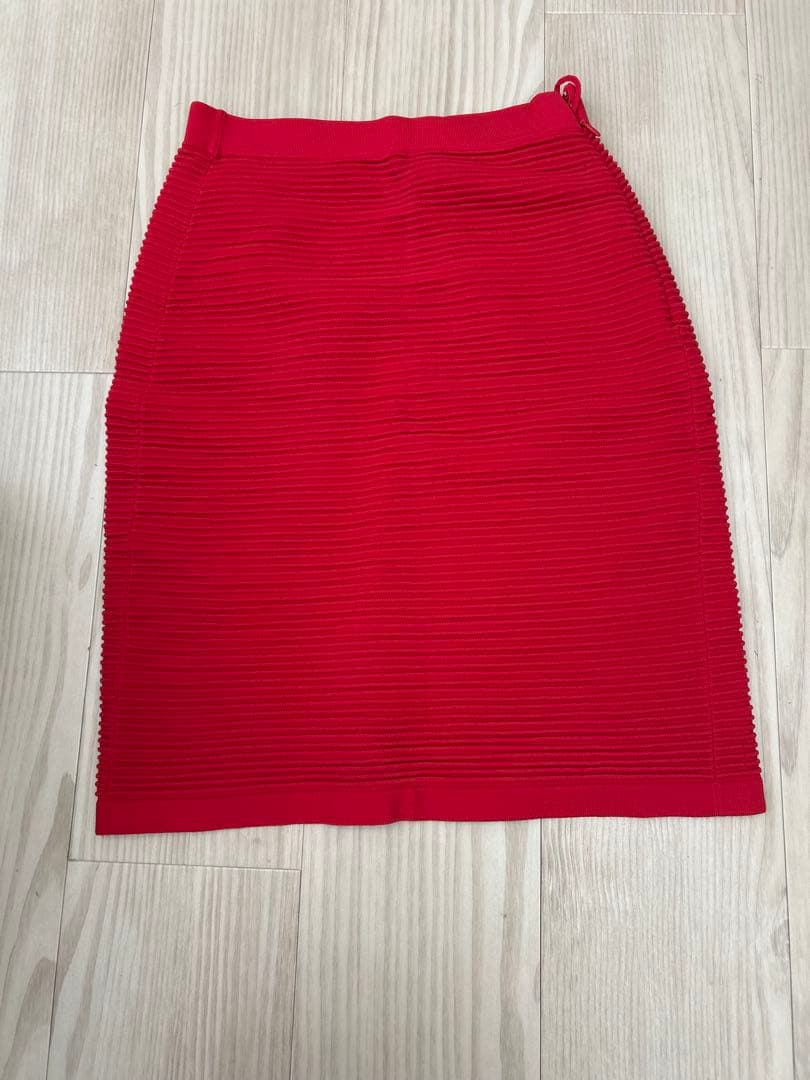EMPORIO ARMANI レッド タイトスカート 38アルマーニ