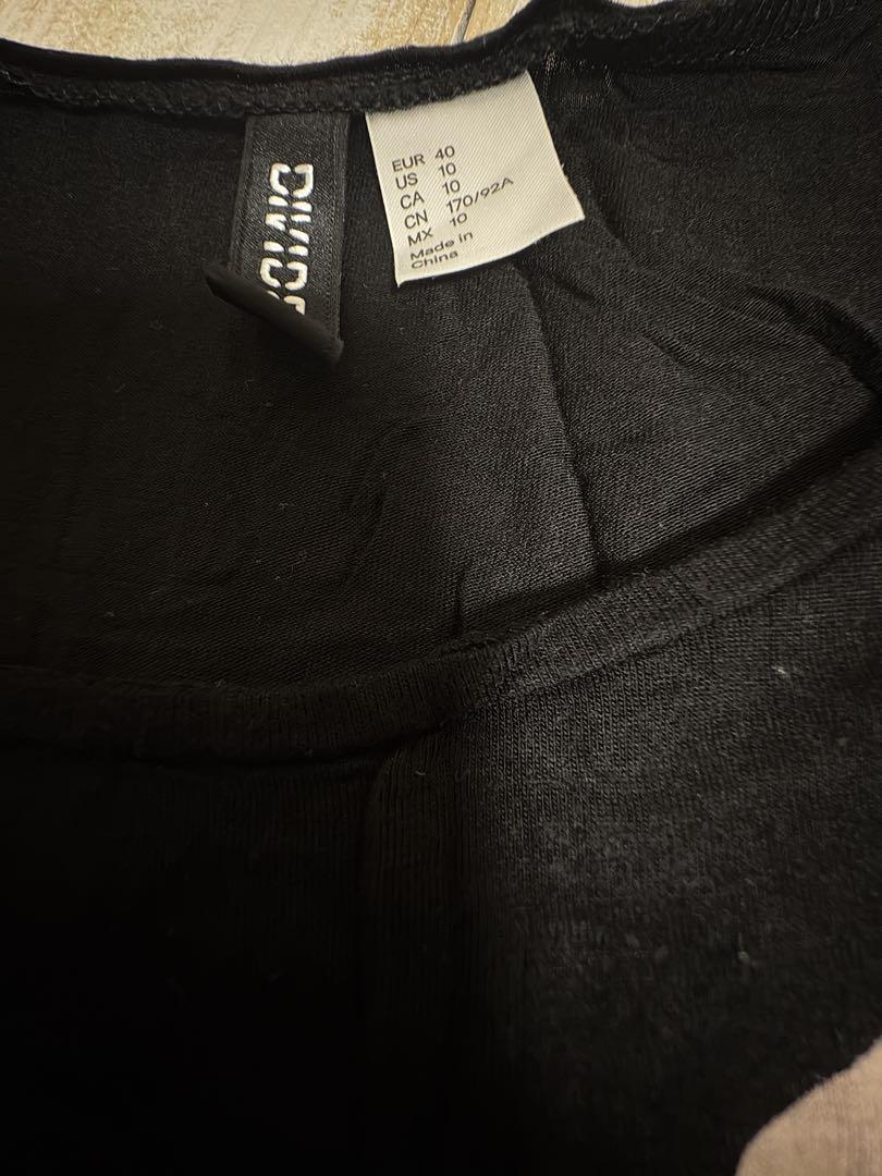 希少品！H&M変形 タンクトップ　ブラック系の写真4枚目