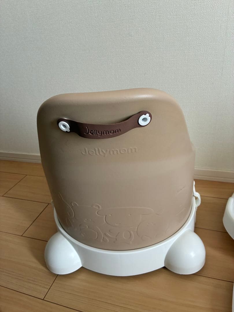 Jelly momベビーチェア アンバーベージュの写真3枚目