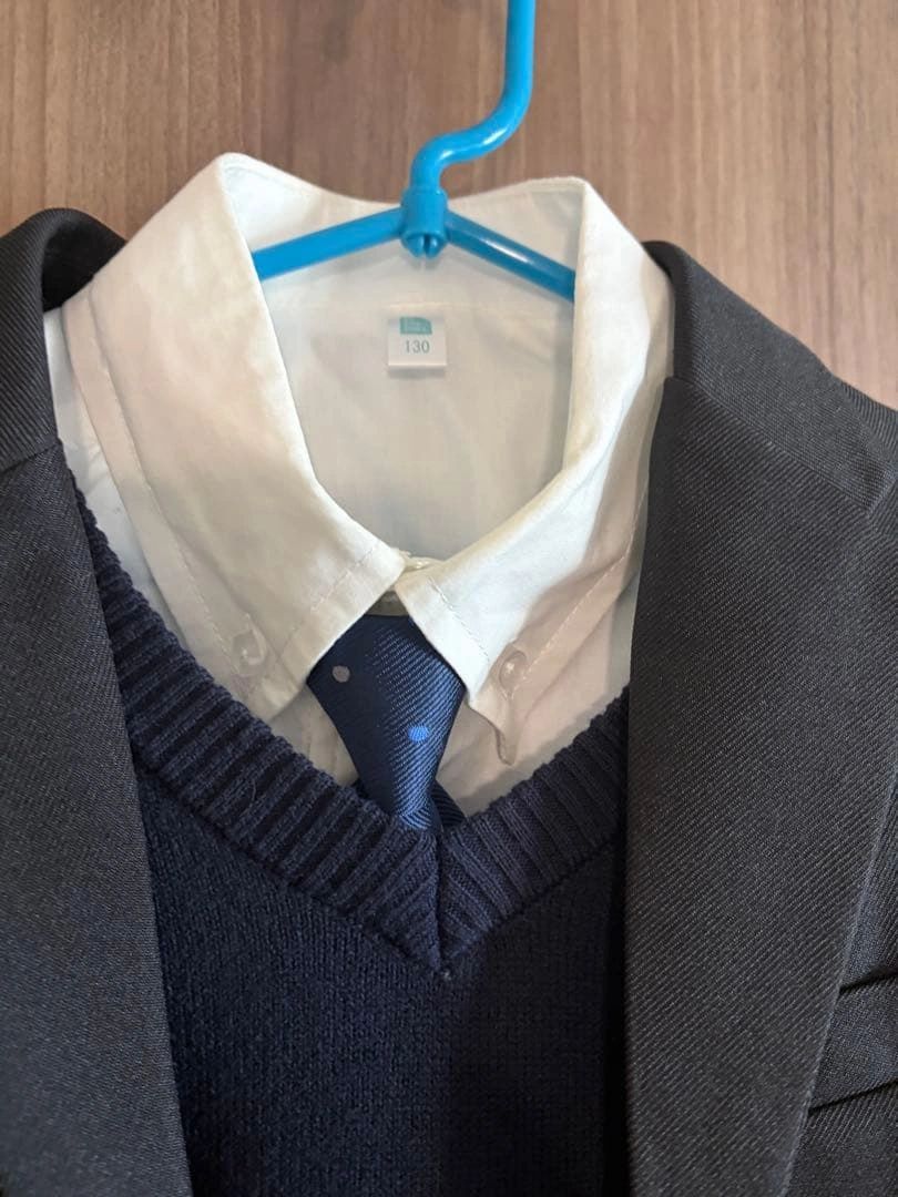 【5点セット】フォーマルスーツ ニットベスト 130サイズ UNIQLO GUの写真3枚目