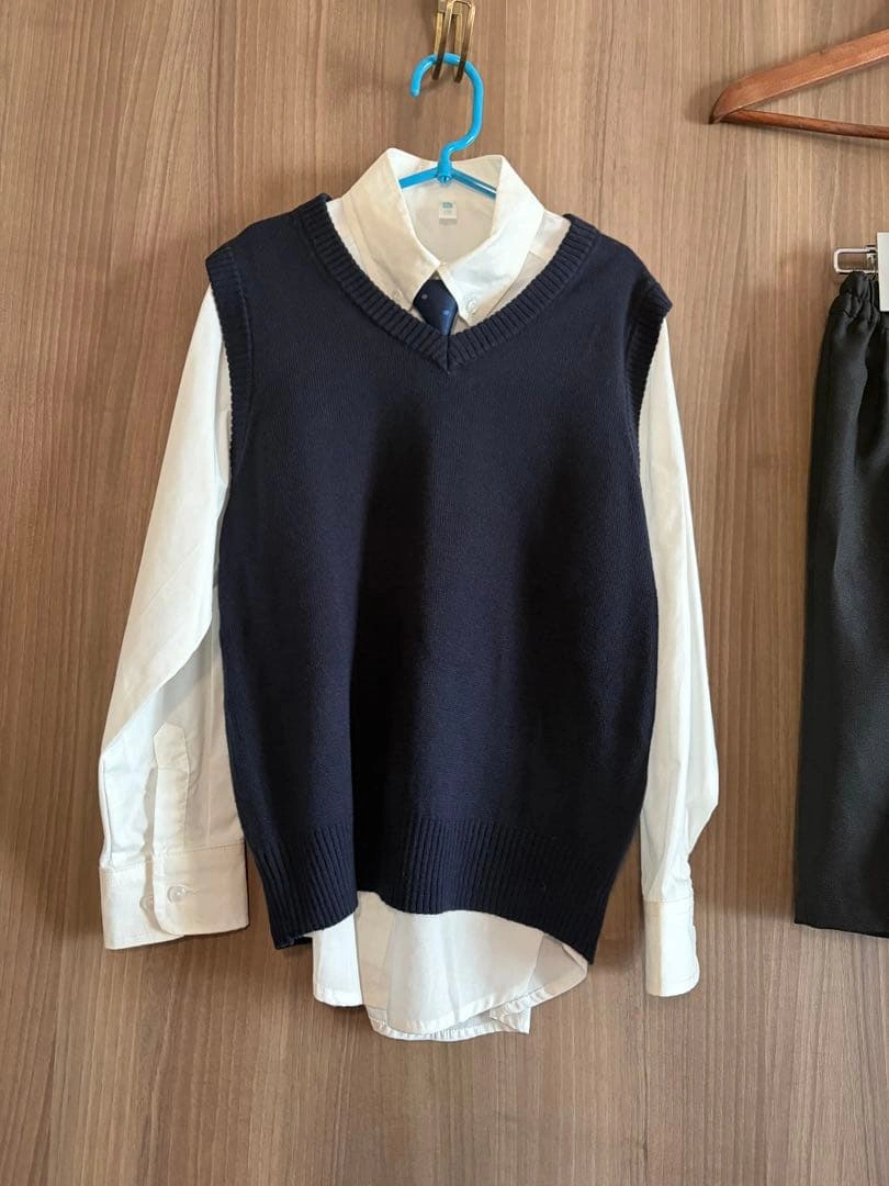 【5点セット】フォーマルスーツ ニットベスト 130サイズ UNIQLO GUの写真4枚目
