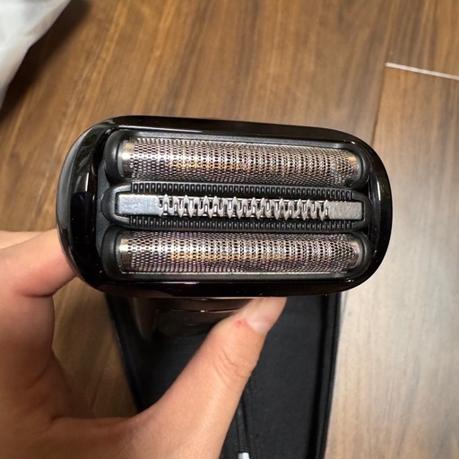 Braun メンズ電気シェーバー S5の写真2枚目