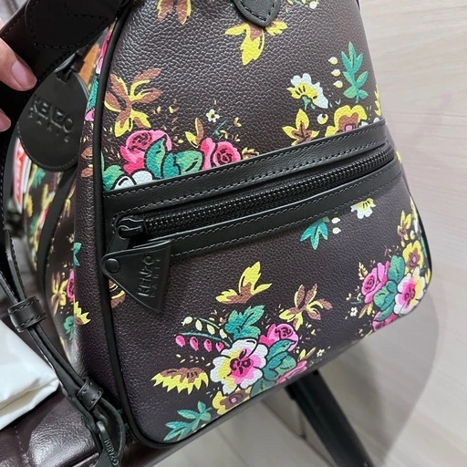 KENZO 花柄 ボストンバッグ ポップブーケ柄の写真3枚目