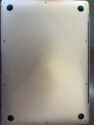 【ジャンク】M1 MacBook Air 13インチ（ゴールド）の写真3枚目