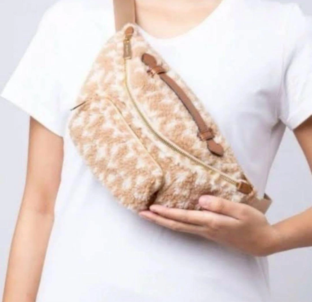 【Michael Kors】 ERINウエストパック クロスボディ ミディアム