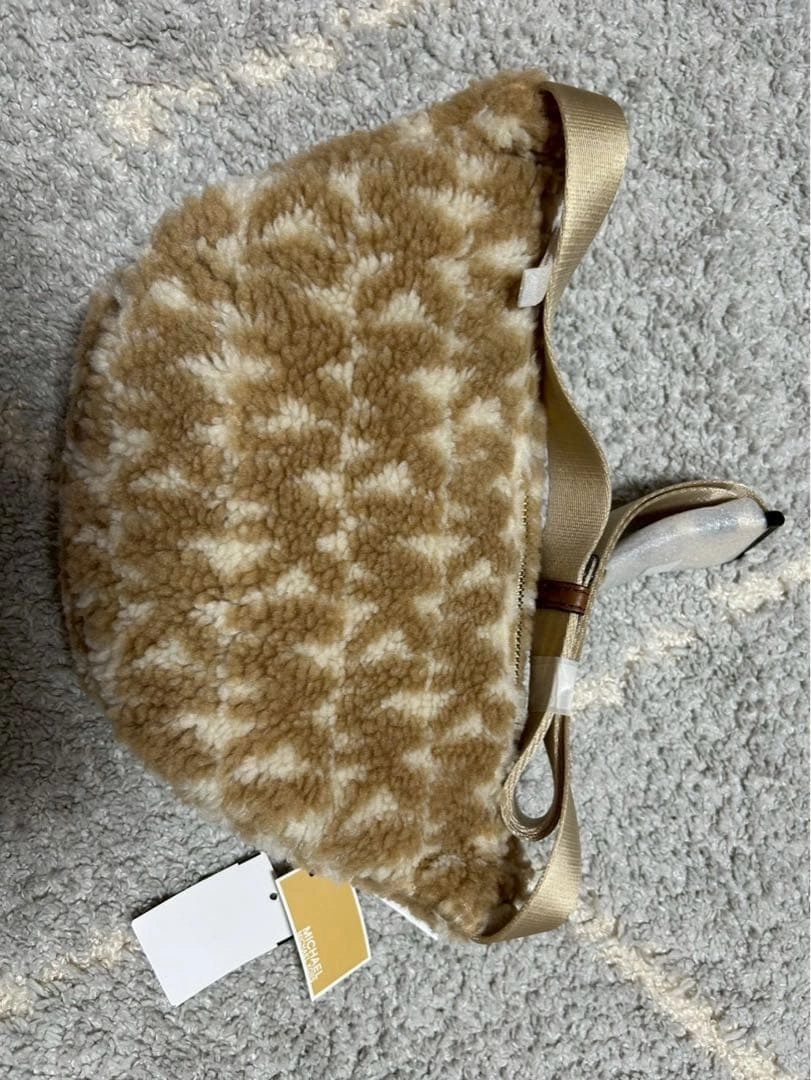 【Michael Kors】 ERINウエストパック クロスボディ ミディアムの写真6枚目