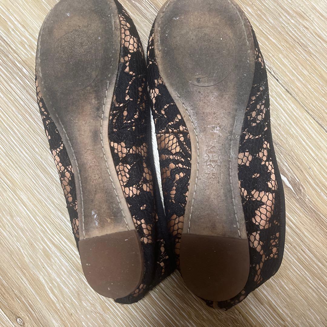 Tory Burch レースフラットシューズ 黒の写真2枚目